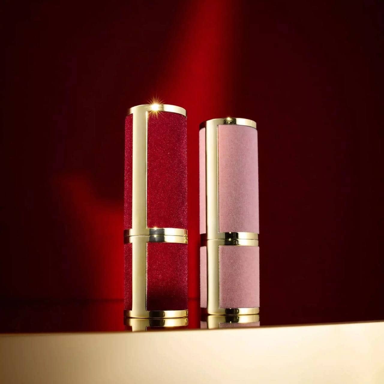 Помада для губ Festive Treasures Hydrating Shine Lipstick C01 5