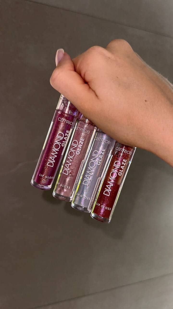 Блеск для губ мерцающий Diamond Glaze Lip Gloss, 010 Bubbles 'N' Troubles, 3 мл 8
