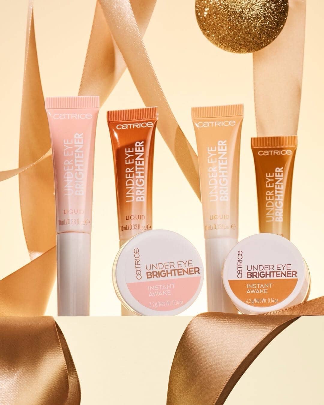 Корректор для области вокруг глаз жидкий Under Eye Brightener Liquid, 020 Warm Nude 7