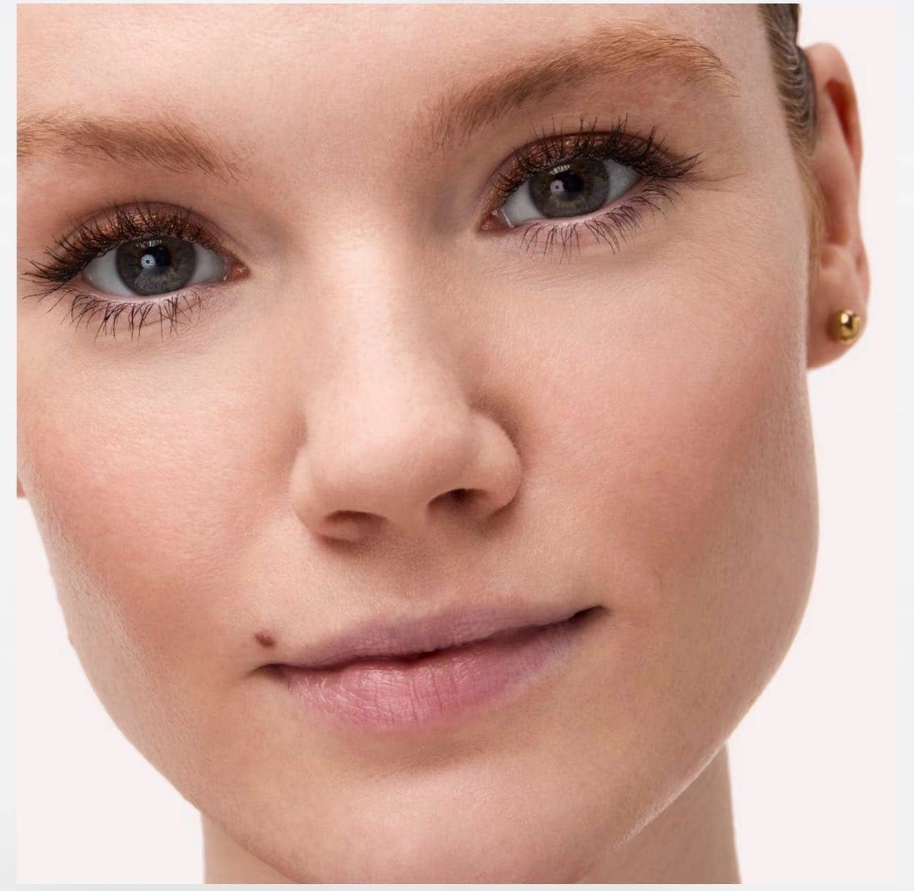 Карандаш для глаз Jewel Glide Effect Eye Pencil, 020 Amber Glow 7