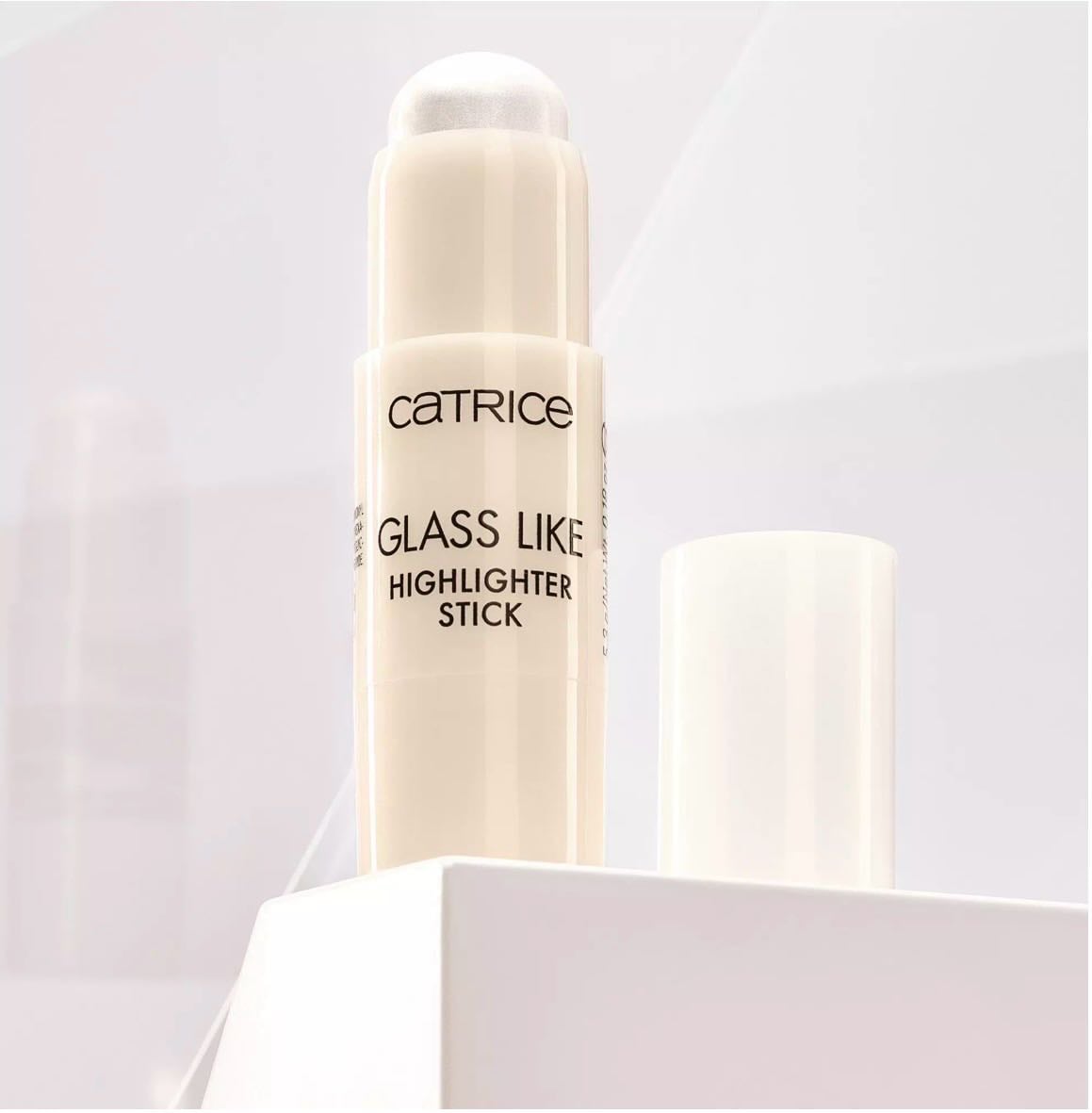 Хайлайтер в стике Glass Like Highlighter Stick, 010 Keep It Glassy